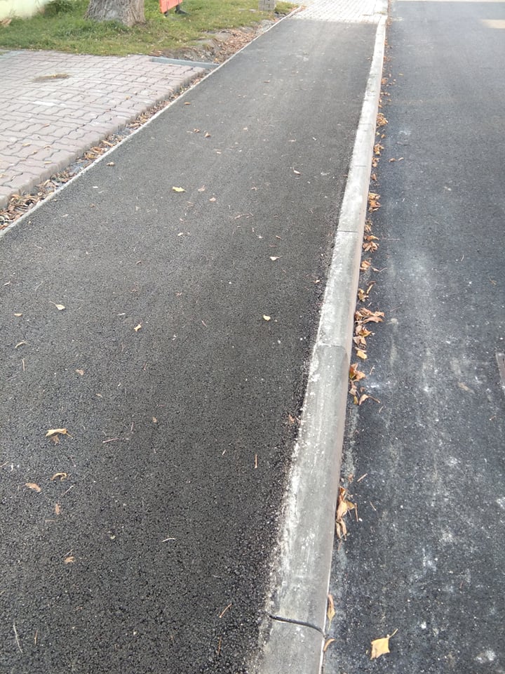 chodník