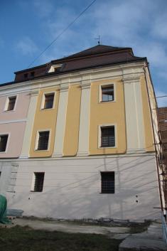Baroková vstupná budova