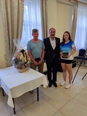 Primátor ocenil majsterku sveta v karate a jej trénerovi zablahoželal k okrúhlemu jubileu 